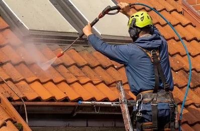 Démoussage et hydrofuge de toiture à Caix